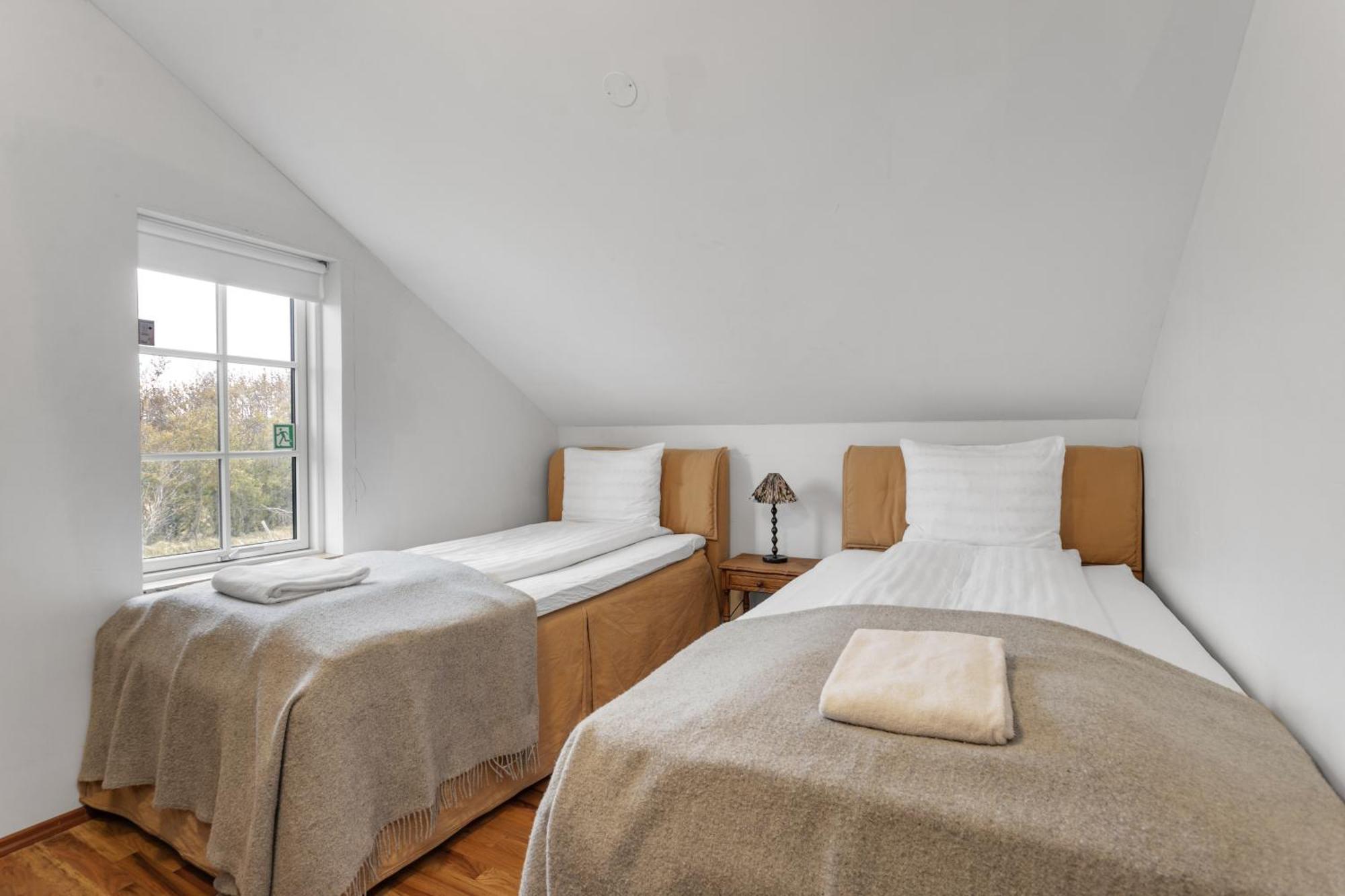 Charming Villa With A Hot Tub, By The Golden Circle 레이크홀트 외부 사진