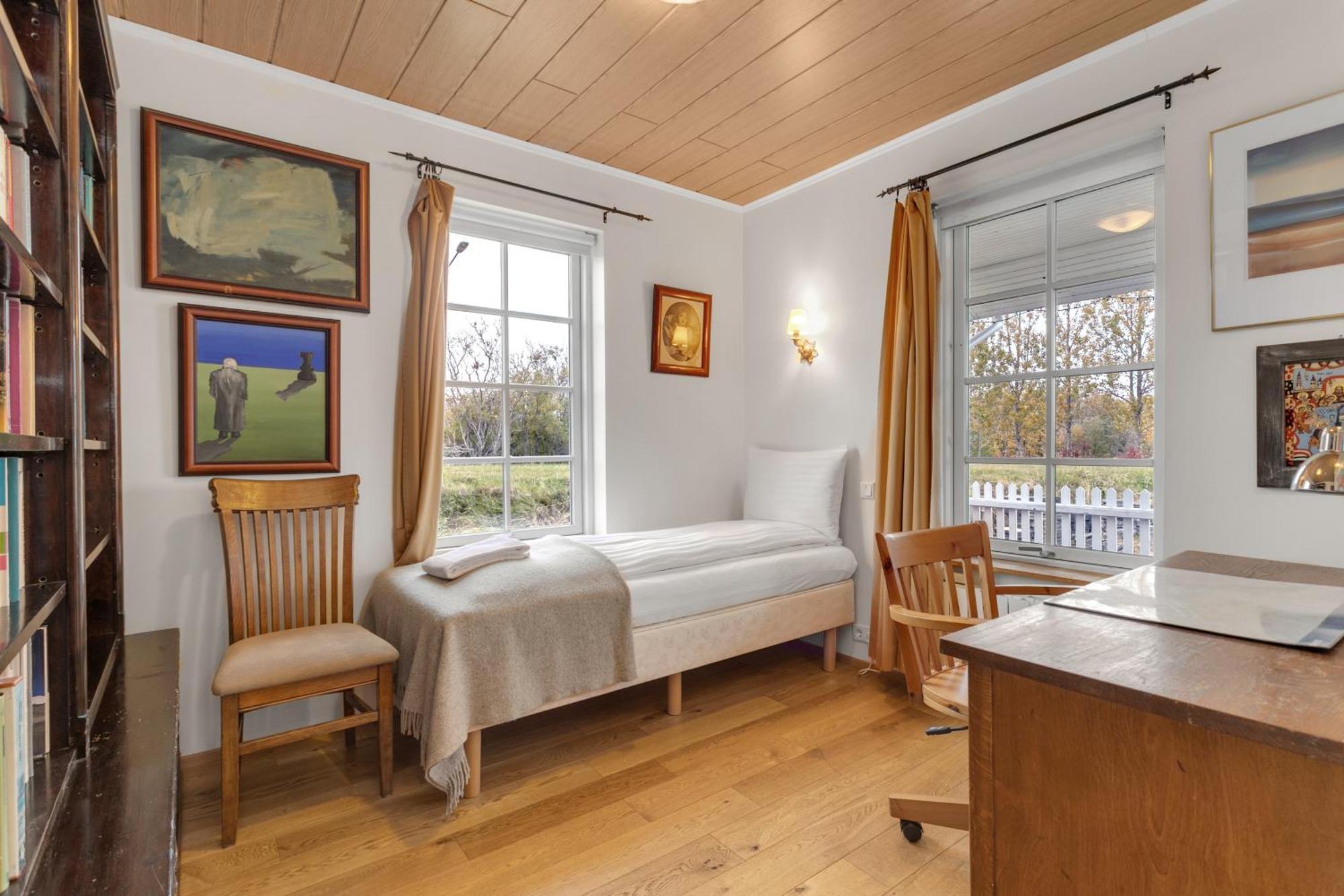 Charming Villa With A Hot Tub, By The Golden Circle 레이크홀트 외부 사진